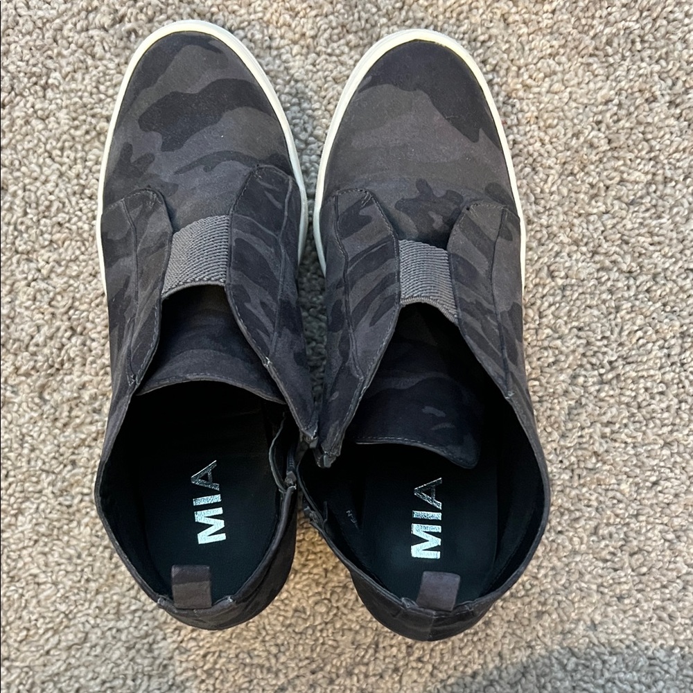 MIA Women’s Dark Camouflage Sneakers